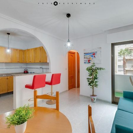 Colorful Apartment Torrevieja Buitenkant foto