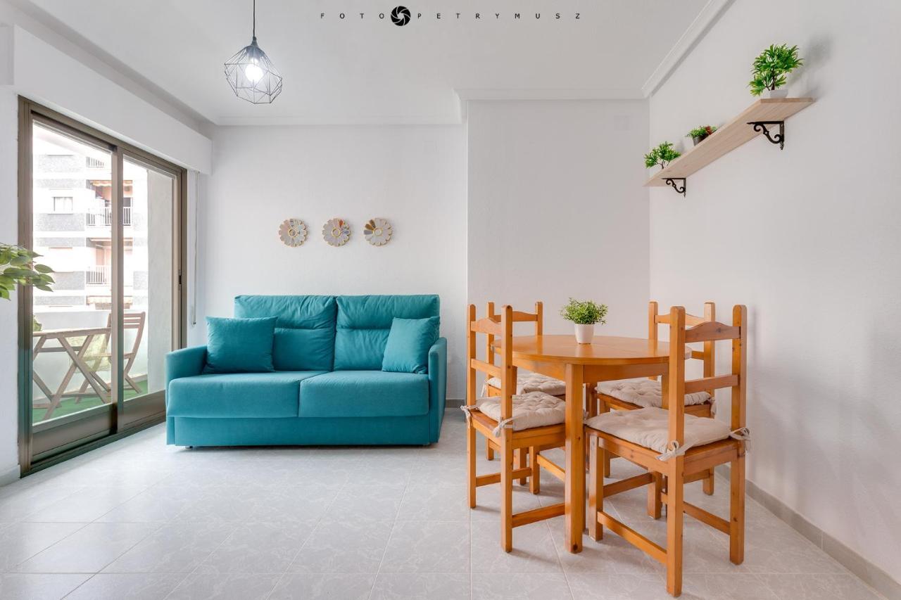 Colorful Apartment Torrevieja Buitenkant foto