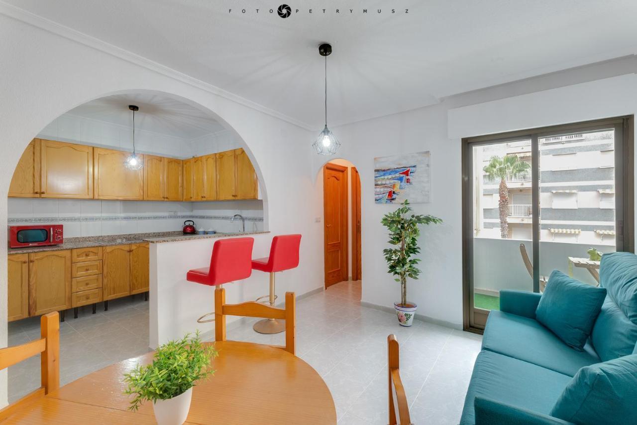 Colorful Apartment Torrevieja Buitenkant foto